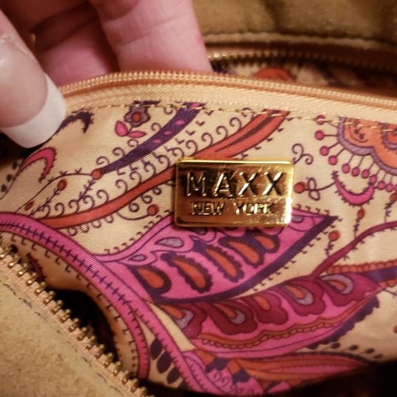 Maxx New York Bag - Picture 4 of 8